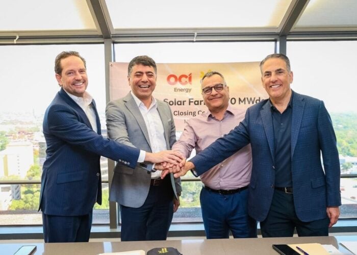 The OCI Energy-Arava Power signing ceremony.