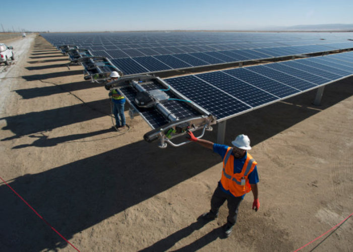 sUNPOWER_KERN_COUNTY_ROBOT_CLEANING