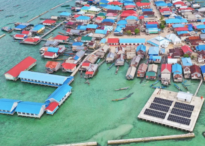 Image of remote solar installation in Indonesia. Source: SEDAYUSolar