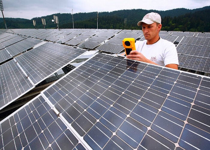 solarstrom_pv_install_1_550