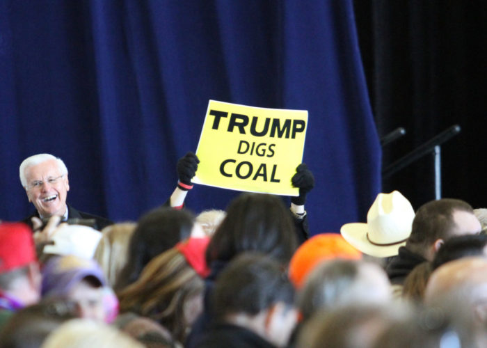 trump_coal_banner_Tammy_Anthony_Baker_flickr