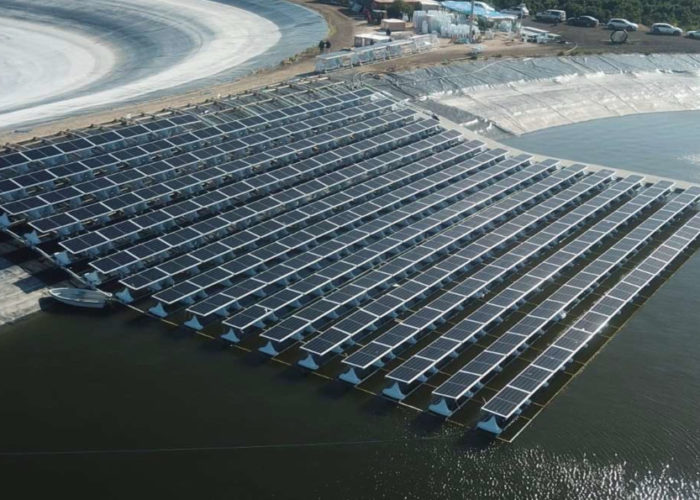 Xfloat's floating solar PV array. Image: Xfloat